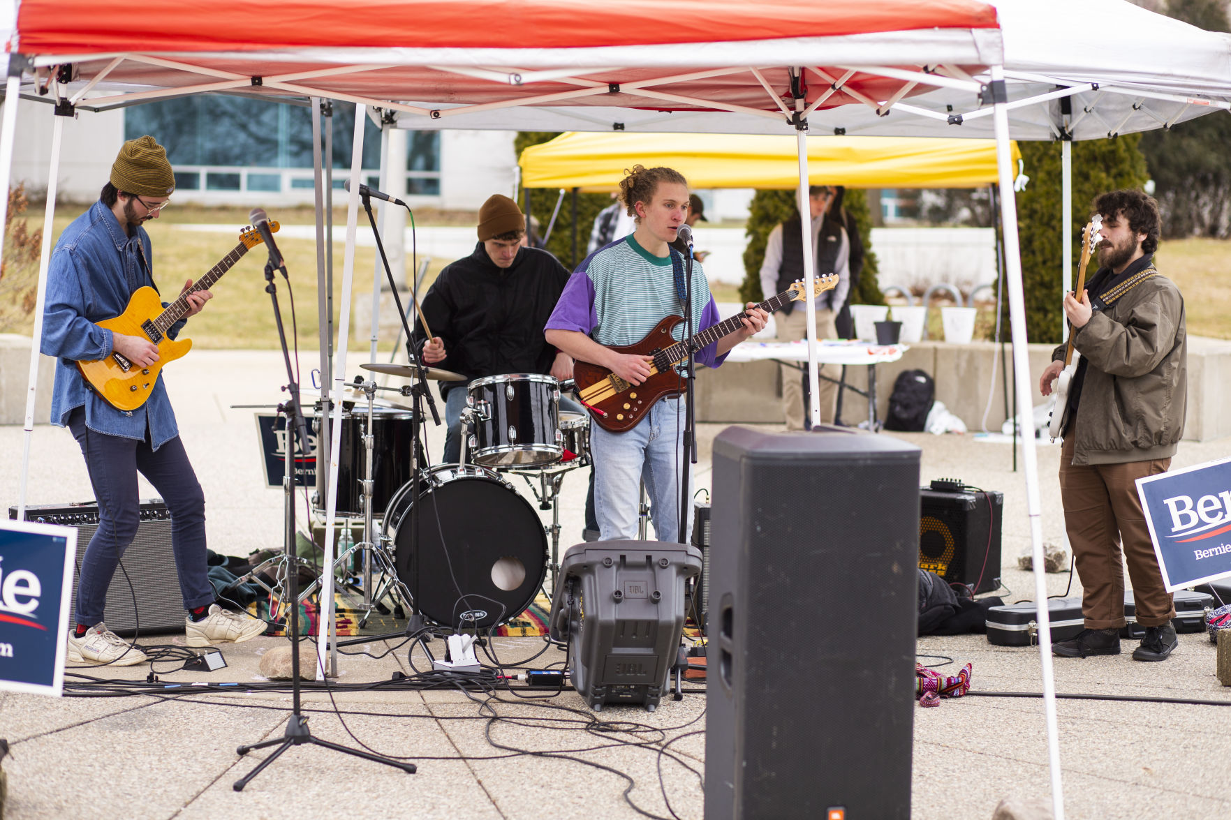 A group performs at a Bernie Sanders rally held at the WMU flagpoles on March 10.